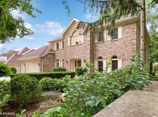 901 Watercress Dr, Naperville, IL 60540