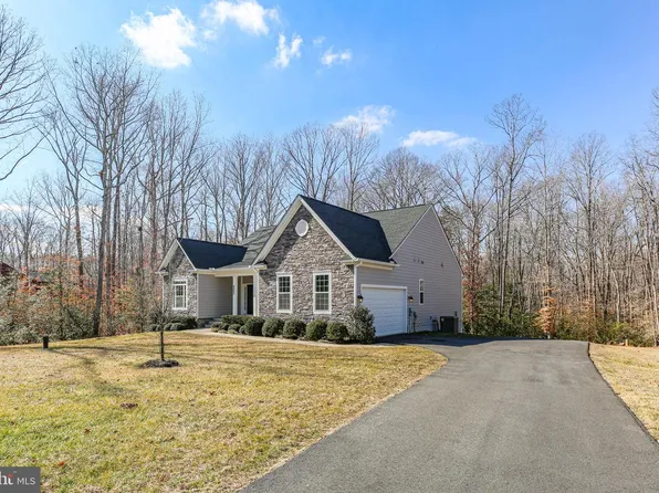 8005 Ashford Dr, Fredericksburg, VA 22407