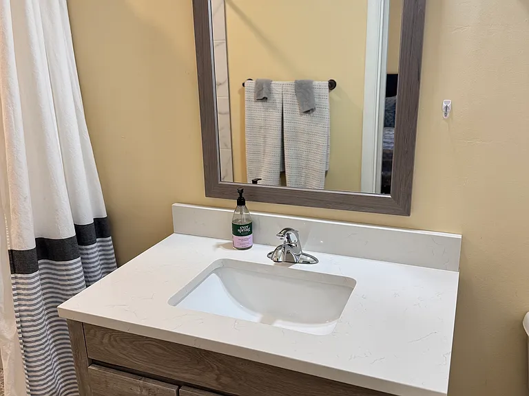 4609 N Virginia Ave — Photo 26