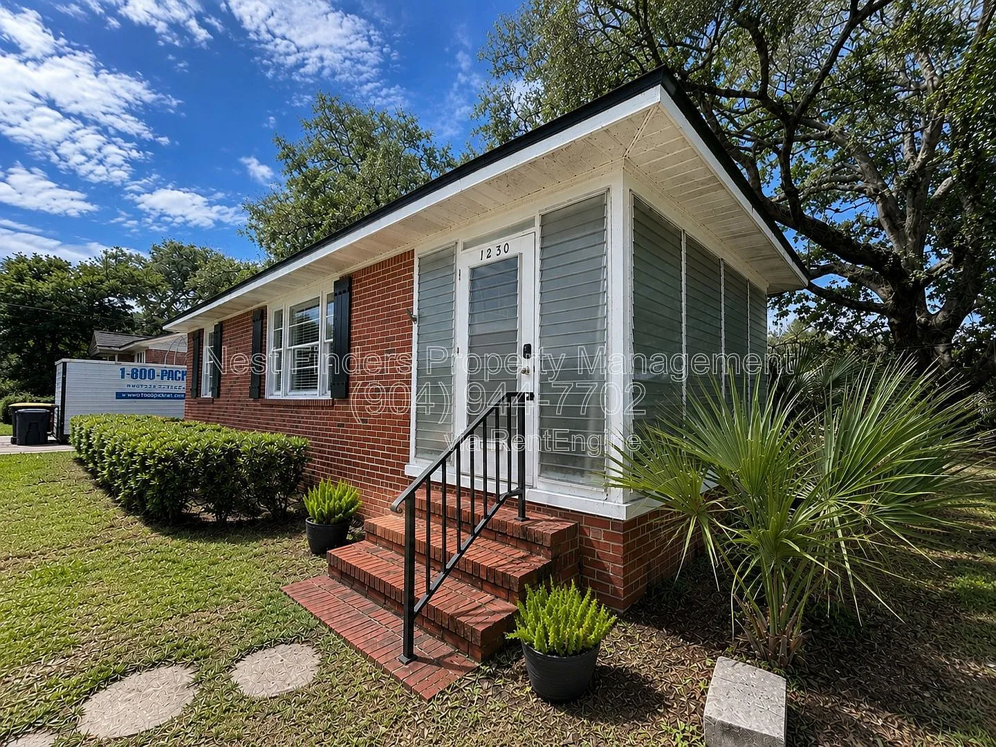 3 bed, 1.0 bath, 1230 sqft, $2,150 — Photo 4