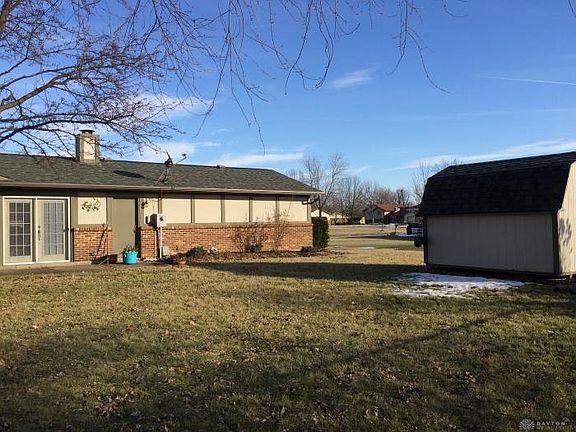 2nd image of 2305 Spicer Dr