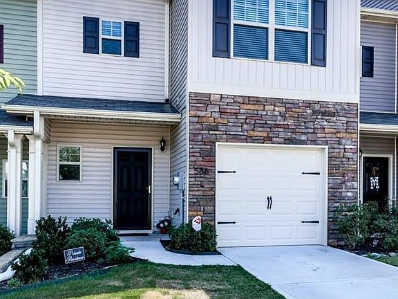 5th image of 586 Oakside Pl
