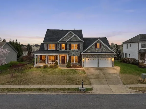 226 Summerfield Dr, Winchester, VA 22602