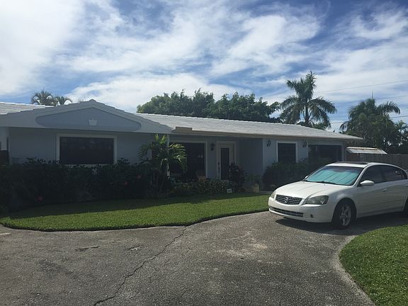 3rd image of 2730 NE 24th St