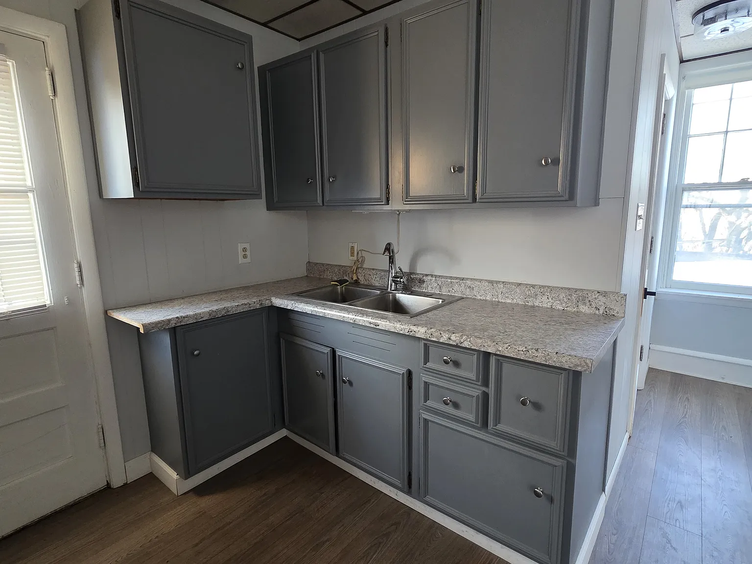 1 bed, 420 sqft, $1,400 — Photo 4