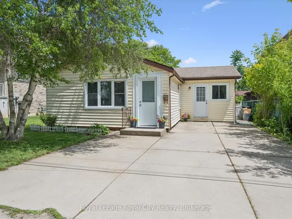 10 Macville Ave, Kitchener, ON N2K 1T1