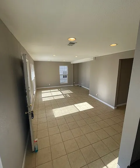 5030 Woodend Ave — Photo 4