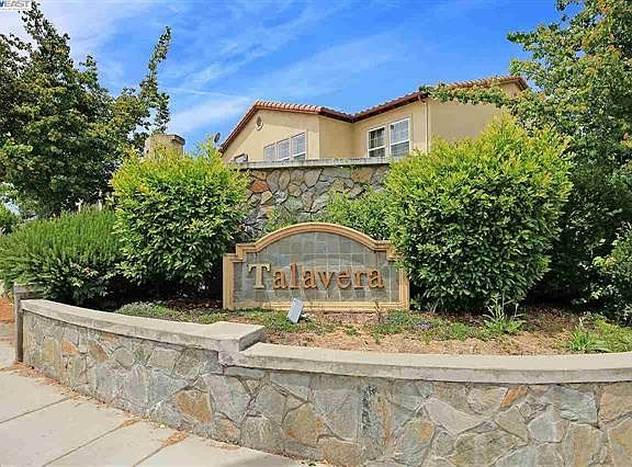 Talevara neighborhood entrance