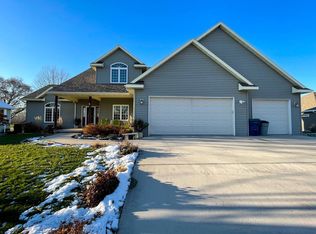 1773 Creek Vu Dr, Fond Du Lac, WI 54937
