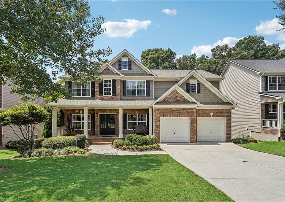 1st image of 563 Lincolnwood Ln