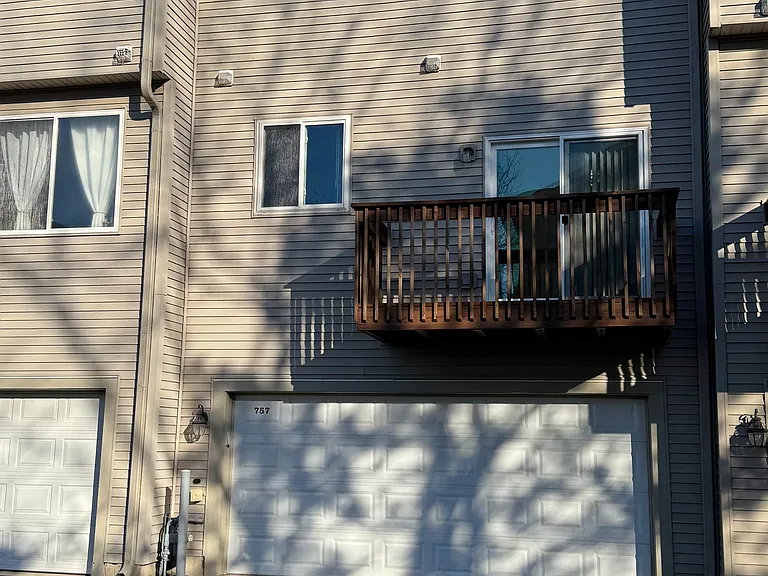 757 Cherry Creek Dr — Photo 10