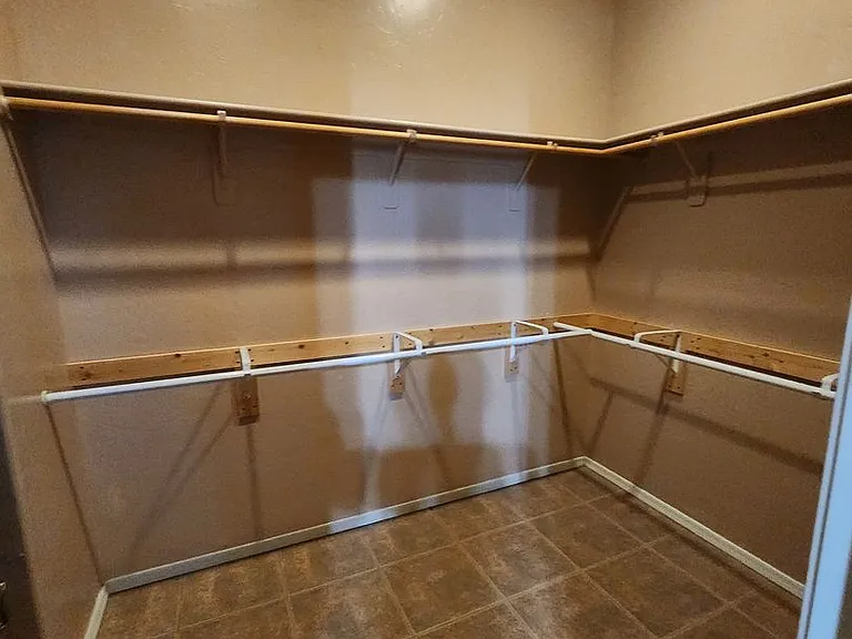 1050 W Rochin Rd — Photo 23