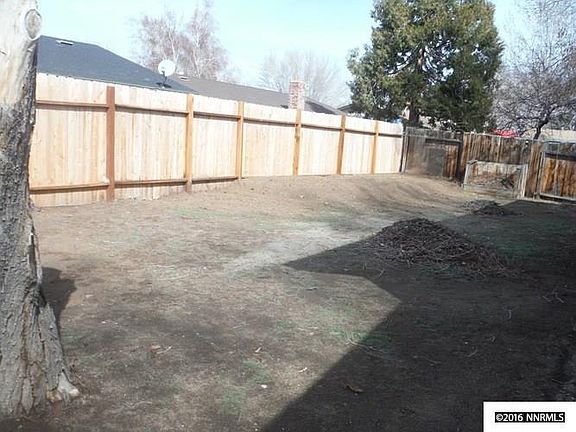 3rd image of 864 E York Way