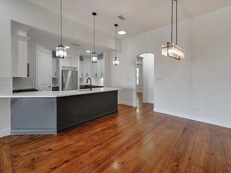 119 Capetown Ln — Photo 8