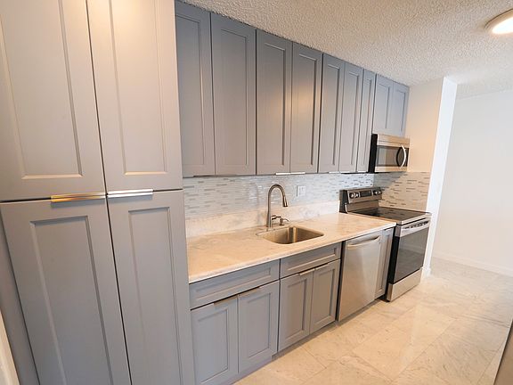 2nd image of 225 Kaiulani Ave APT 1503