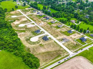 32 Bailey Pl, Sturgeon, MO 65284