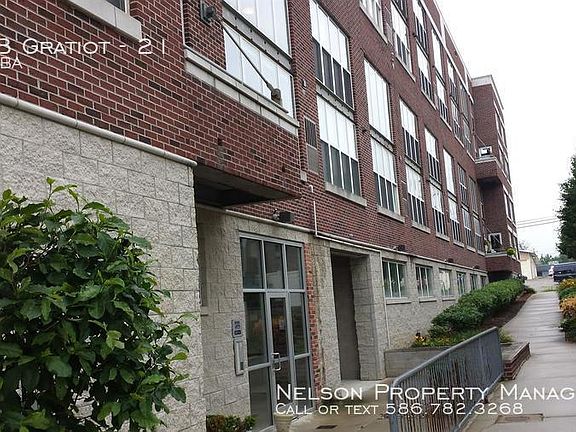2nd image of 98 Nb Gratiot Ave Unit 21