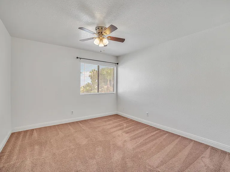 2304 Chatfield Dr — Photo 19