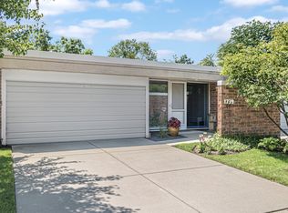 1739 Seton Rd, Northbrook, IL 60062