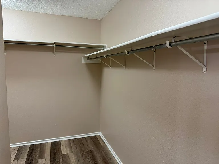 8290 Morning Grv — Photo 21