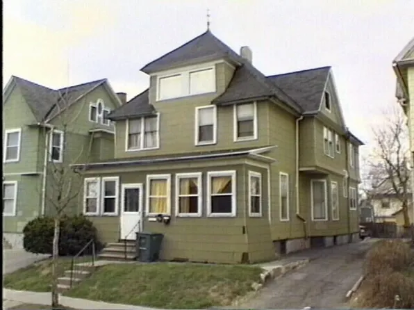 208 Emerson St, Rochester, NY 14613