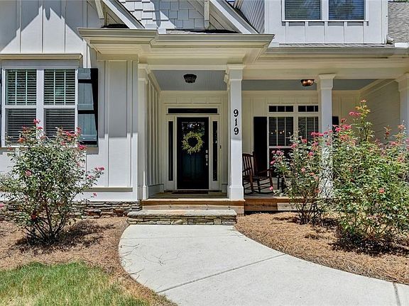 4th image of 919 Fields Chapel Rd