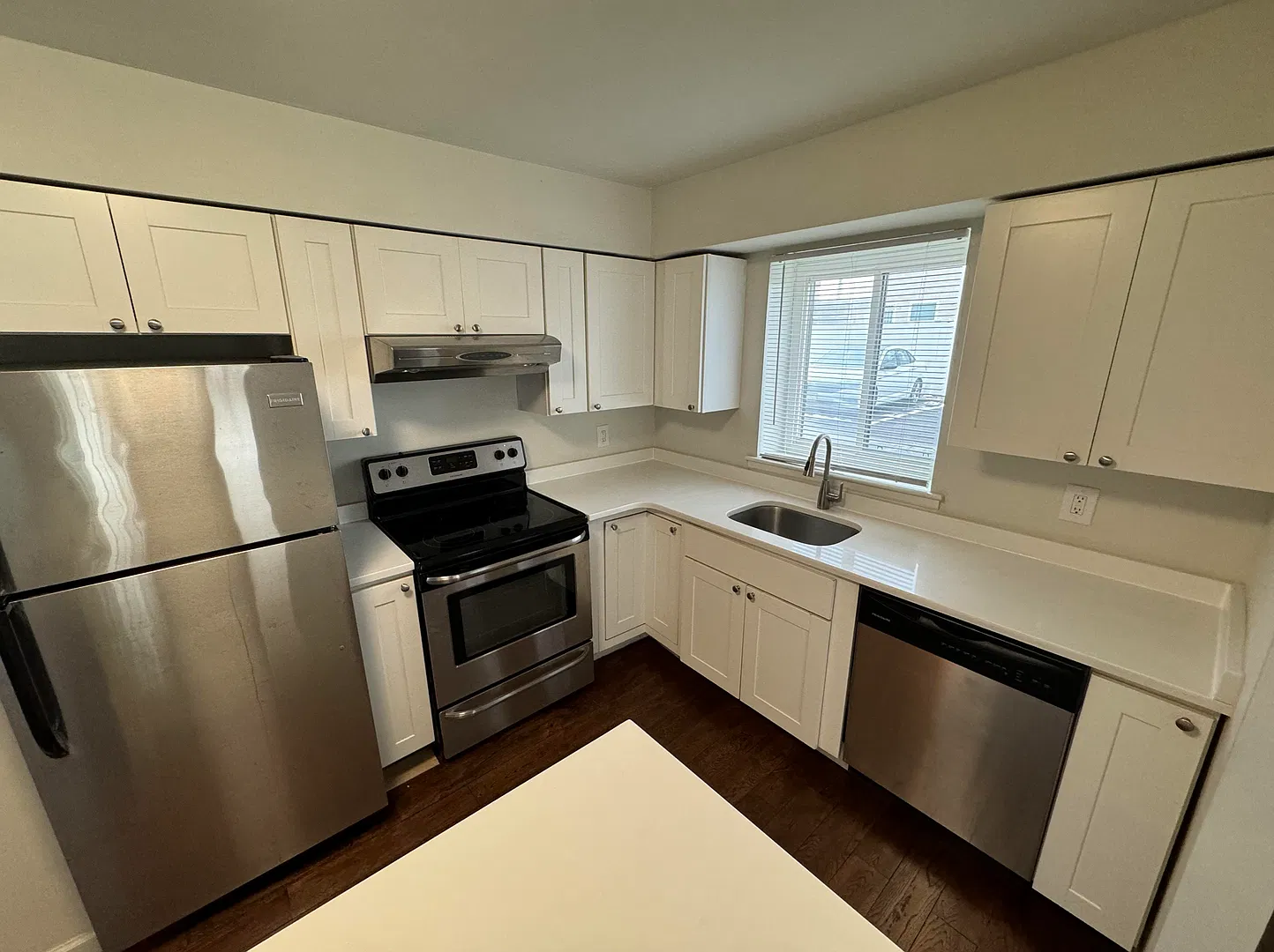 210 7th Ave — Photo 2