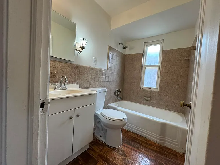 16242 Bringard Dr — Photo 7