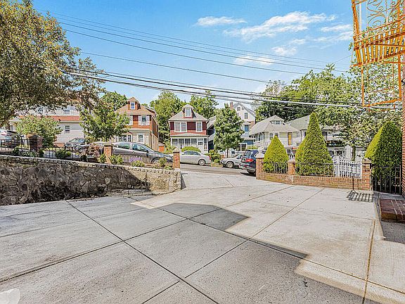 4th image of 5808 Mosholu Ave APT 1