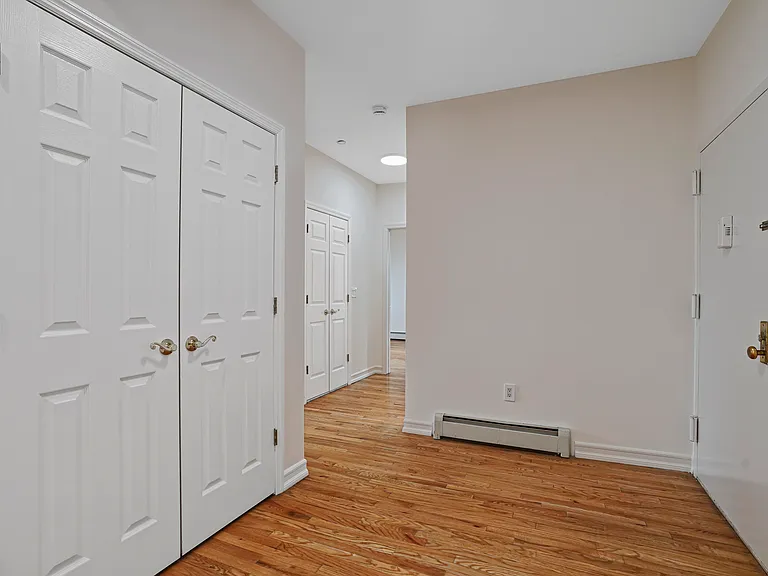 562 Court St #5B — Photo 10