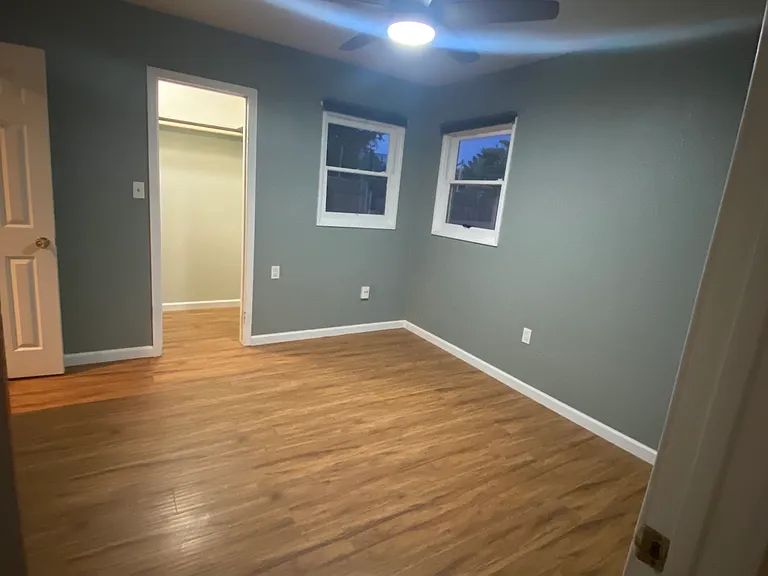 567 Florence St — Photo 12