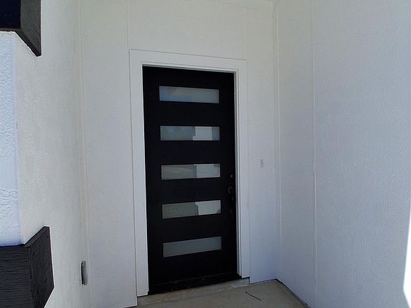 3rd image of 589 Road 5107