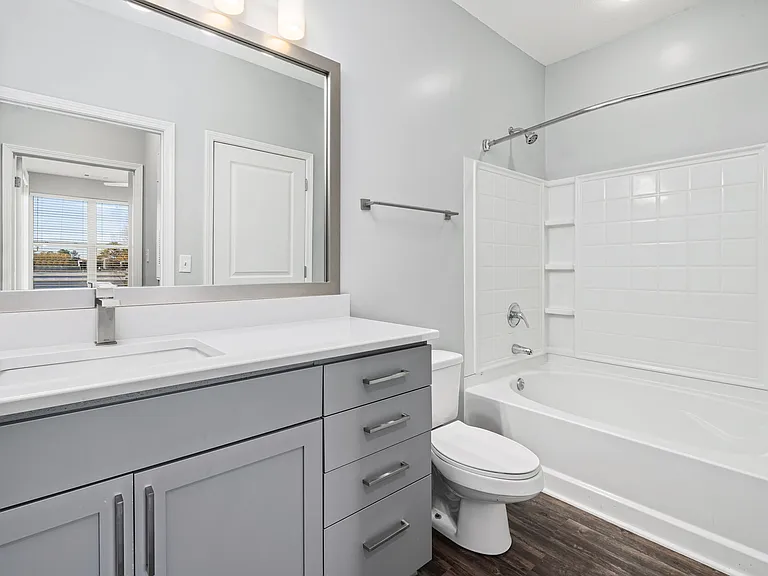 Oberlin Court Apartments — Photo 33