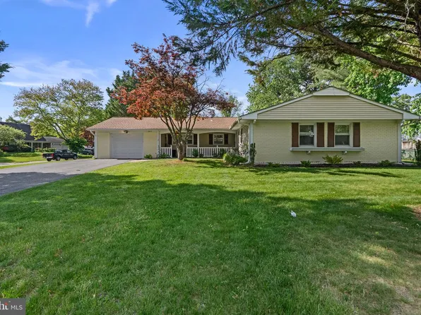 3817 Winchester Ln, Bowie, MD 20715