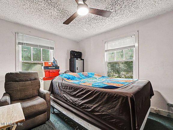 4th image of 524 W 62ND Street