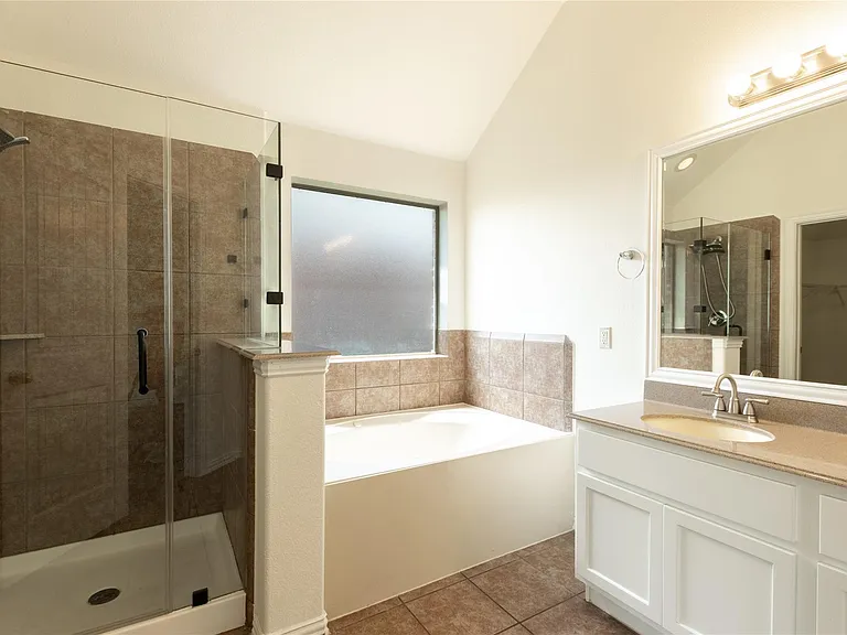 23611 Starbridge Lake Ln — Photo 21