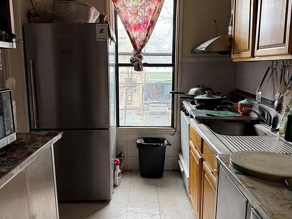 3rd image of 87 Stanhope Street