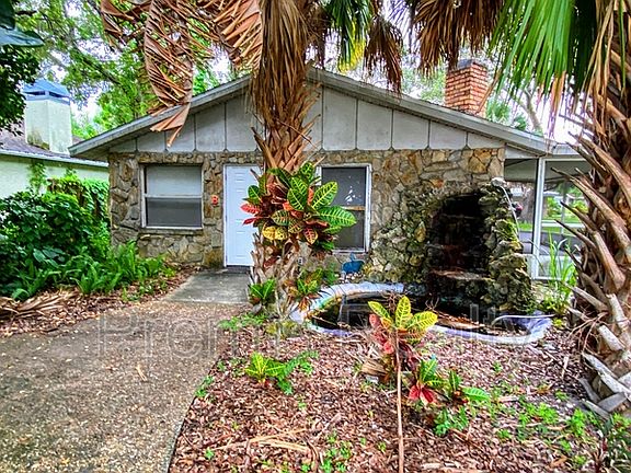 2nd image of 2686 Sunset Dr #B
