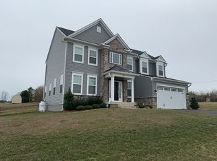 18 Hartwood Landing Ln, Fredericksburg, VA 22406