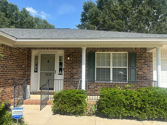 5th image of 1615 Yaupon St