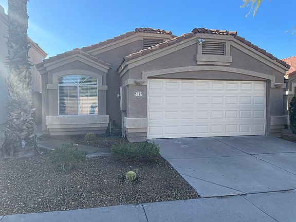 2nd image of 3027 E Hononegh Dr
