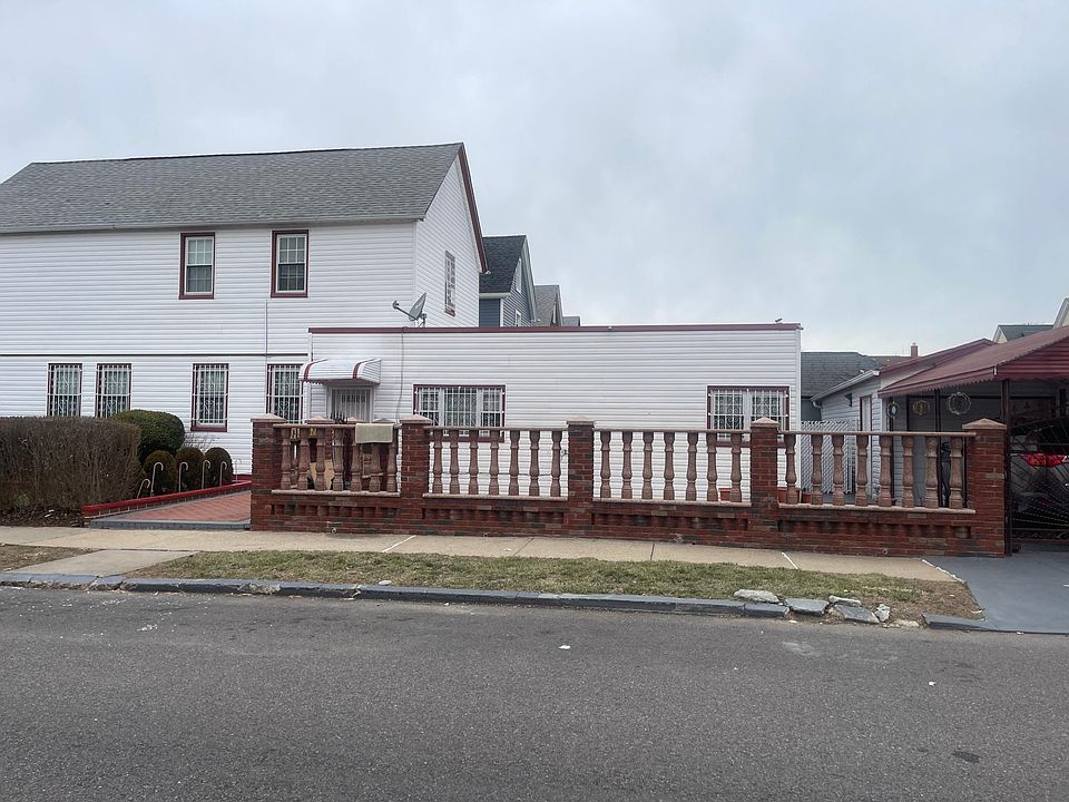 1st image of 93-49 212th Pl