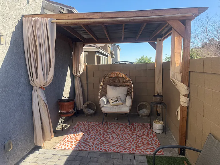 156 N 56th Pl — Photo 15