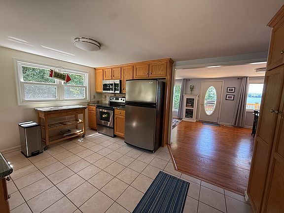 4th image of 1655 Prestwould Dr