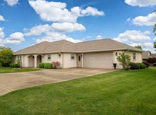 2717 Carnoustie Dr, Marion, IL 62959