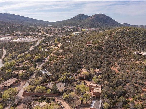 3rd image of 634 Camino De La Luz