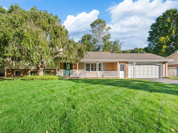 1519 Saint Joseph Cir, Saint Joseph, MI 49085