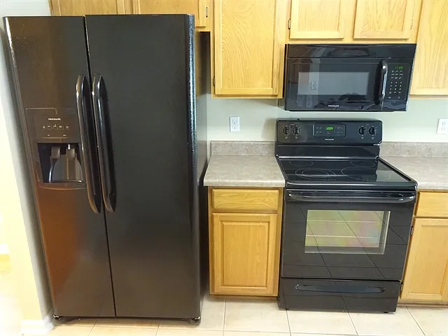 785 Port Wine Ln — Photo 2