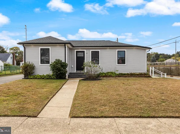 13 Baird Ave, Burlington, NJ 08016