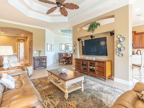 3rd image of 10311 Glastonbury Cir Unit 201